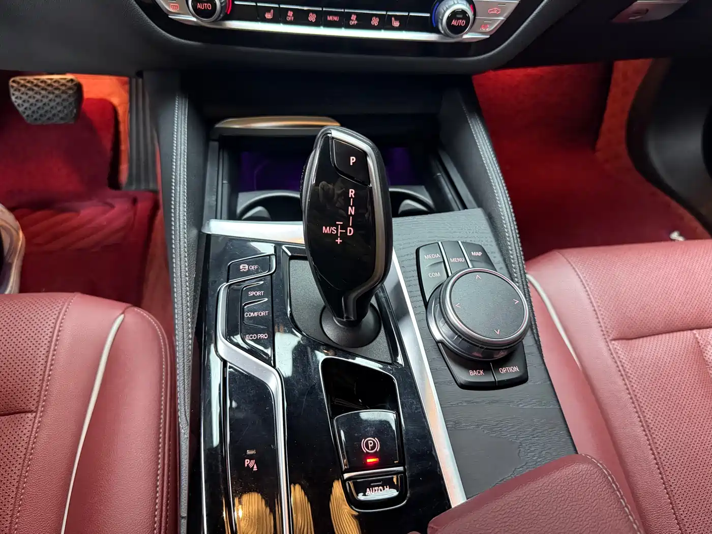 BMW 5 Series 2021 530Li Leading M Sport Package фото 15