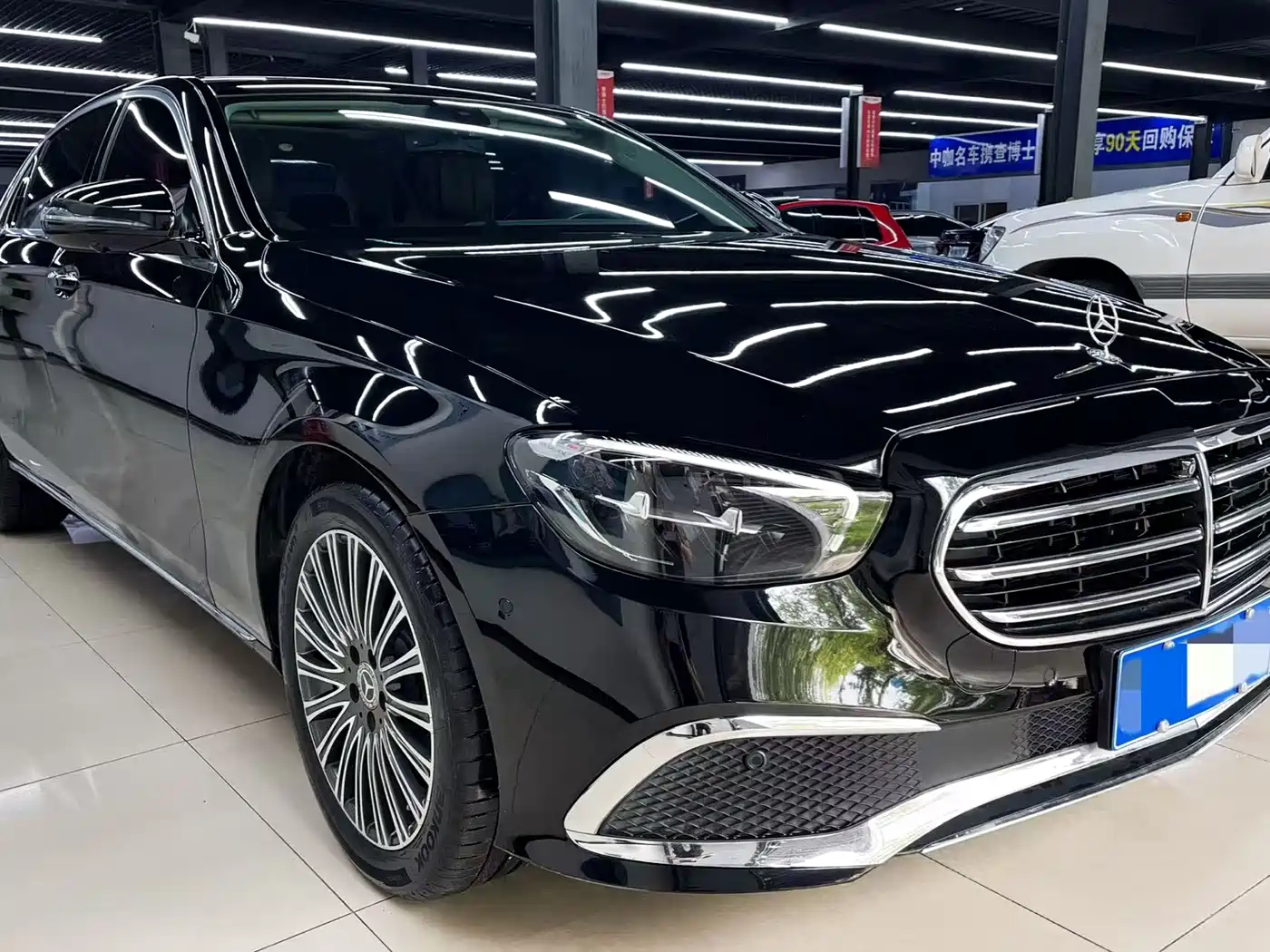Mercedes-Benz E-Class 2023 Facelift E 300 L Luxury фото 2