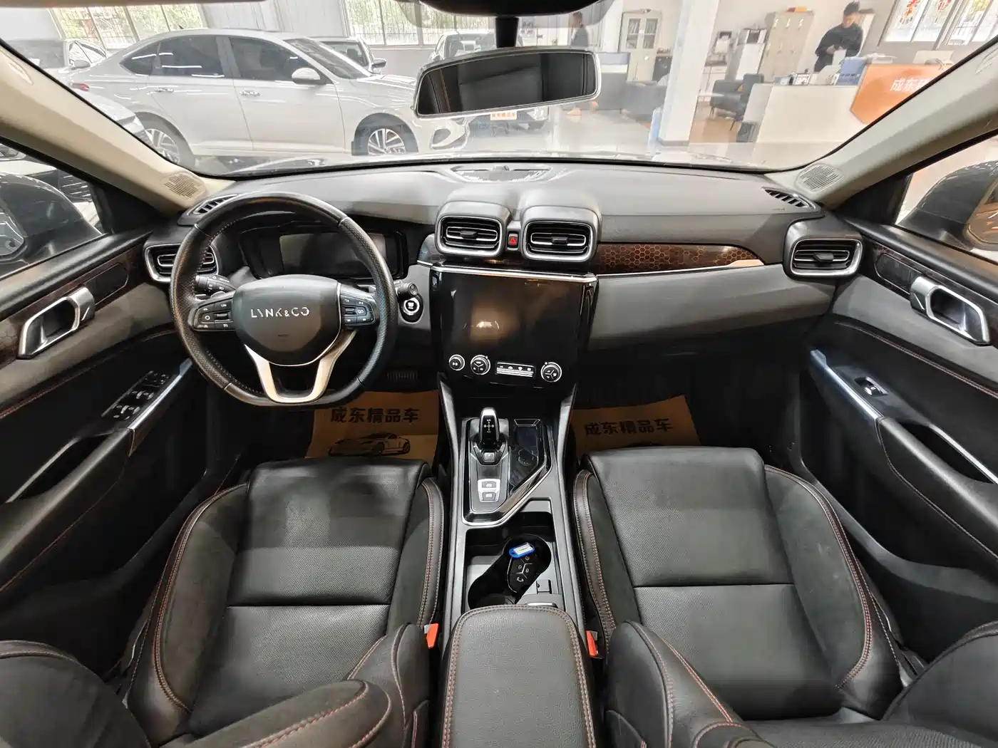 Lynk & Co 02 2018 1.5T DCT 2WD Shine Edition China V фото 9
