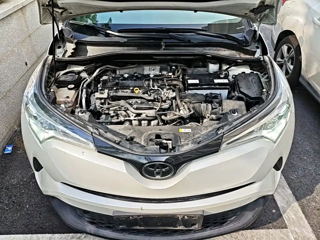 Toyota C-HR 2021 2020 Model 2.0L Leading