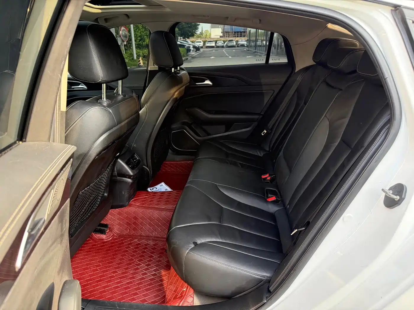 Hongqi H5 2018 30TD Smart Connect Agile Edition фото 8