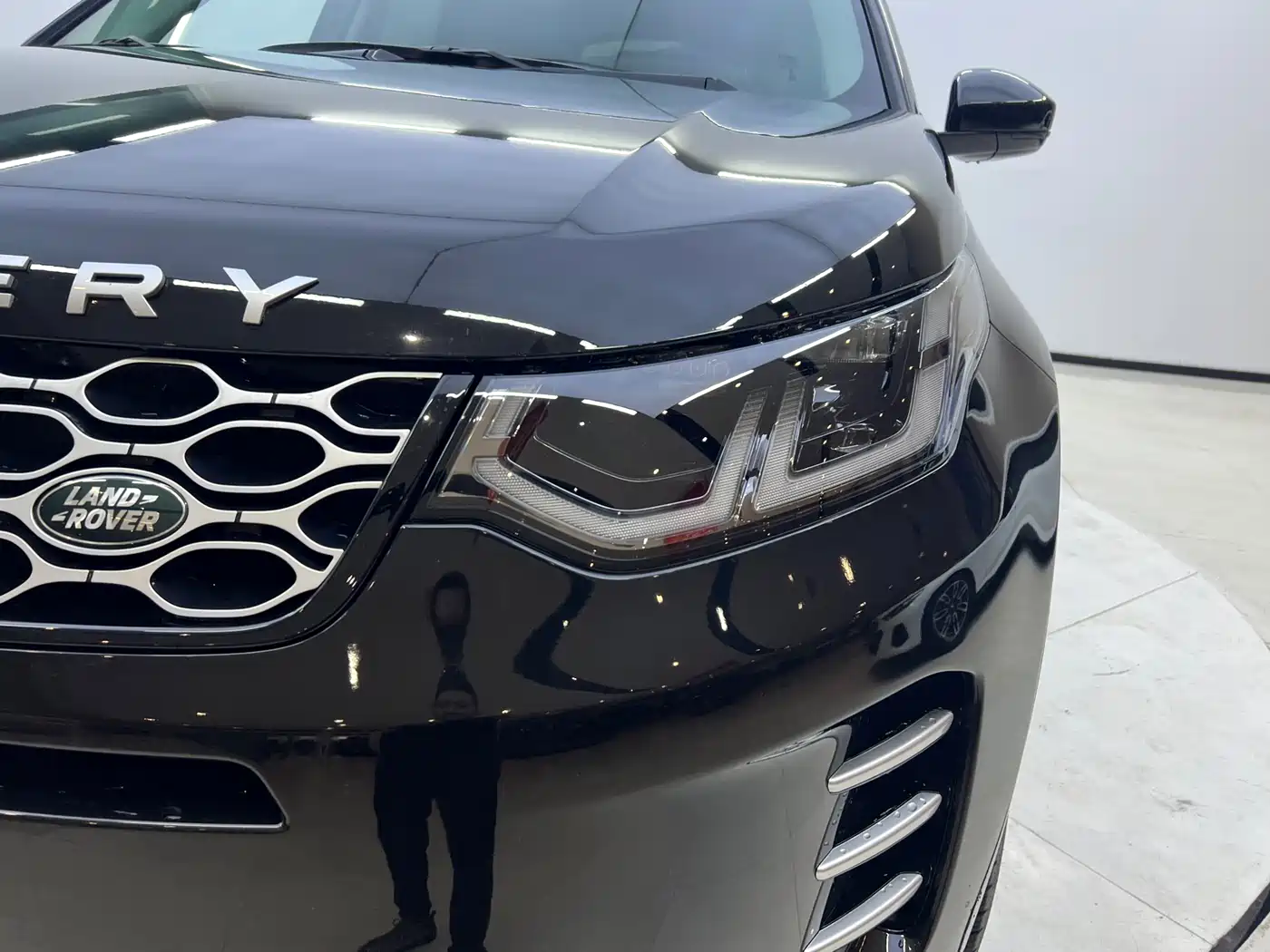 Land Rover Discovery Sport 2025 249PS Exploration Special Edition фото 7