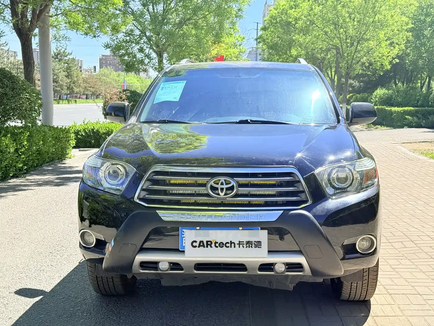 Фото 2 - Toyota Highlander