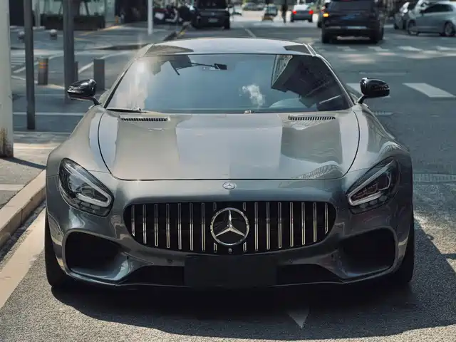 MERCEDES-BENZ AMG GT