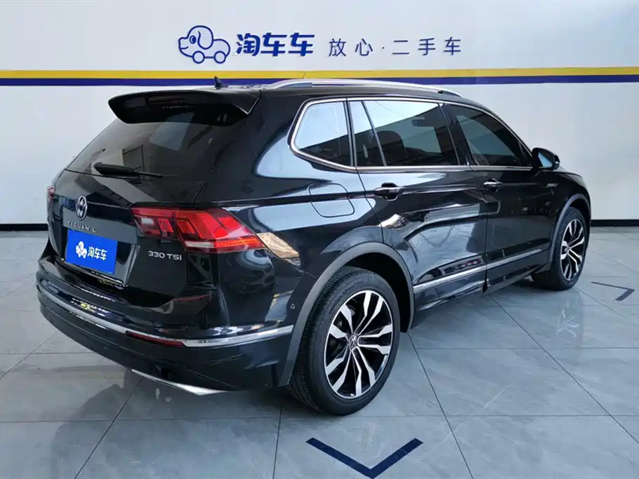 Volkswagen Tiguan L 2021 330TSI Automatic 2WD R-Line Premium фото 3
