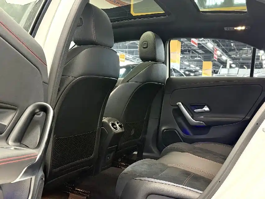 Mercedes-Benz A-Class 2023 A 200 L Fashion фото 4