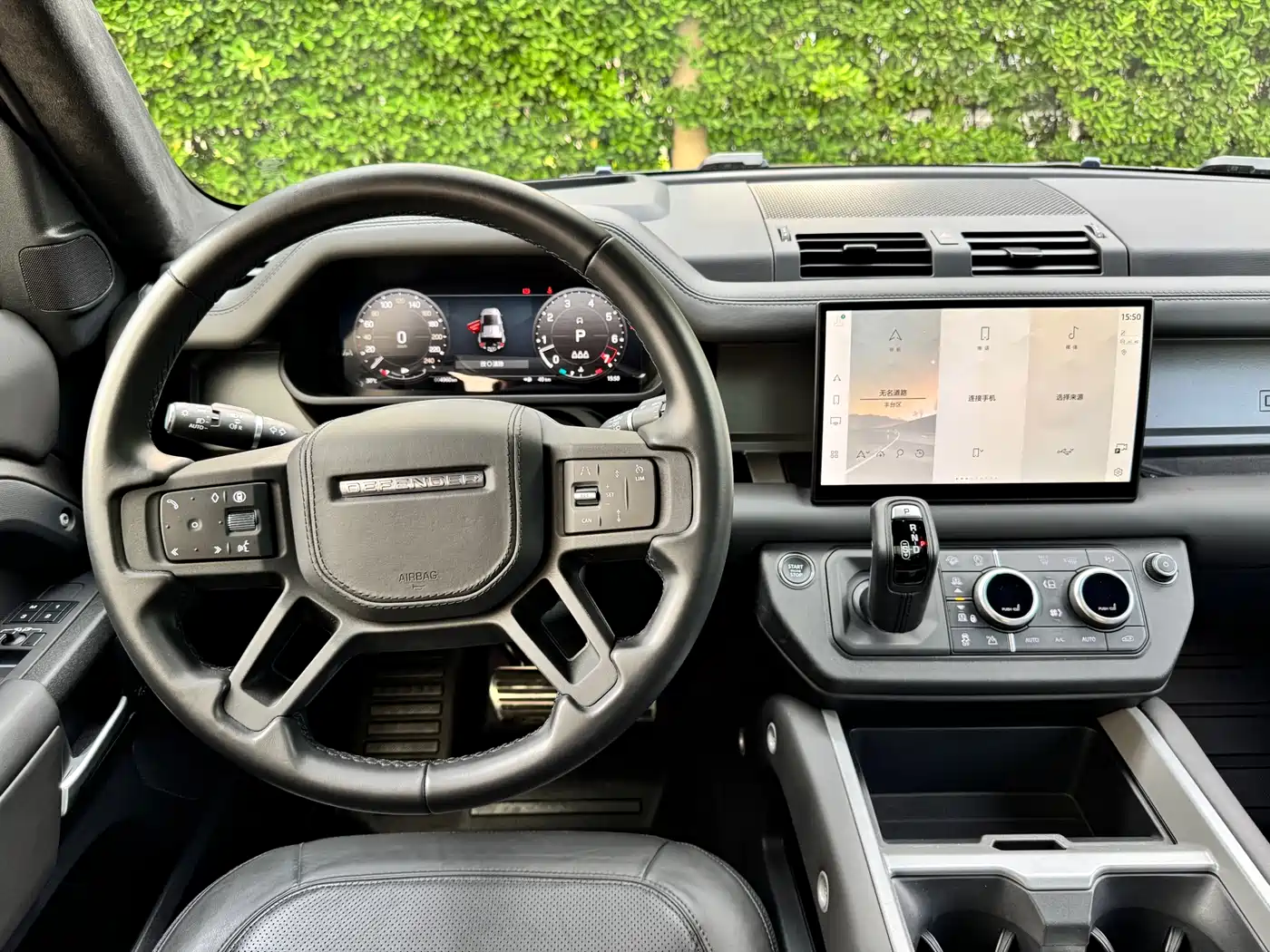 Land Rover Defender 2025 110 3.0T P400 X фото 14