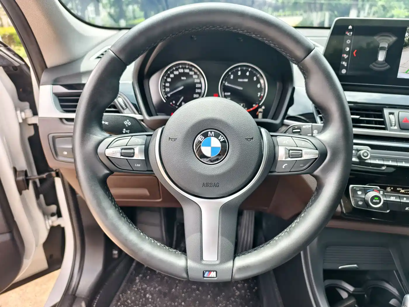 BMW X1 2023 sDrive25Li M Sport Package фото 15