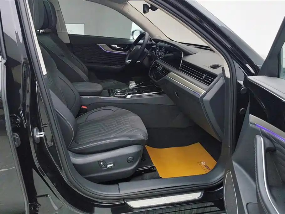 Hongqi HS5 2022 Facelift 2.0T Smart Flag Enjoyment Edition фото 8