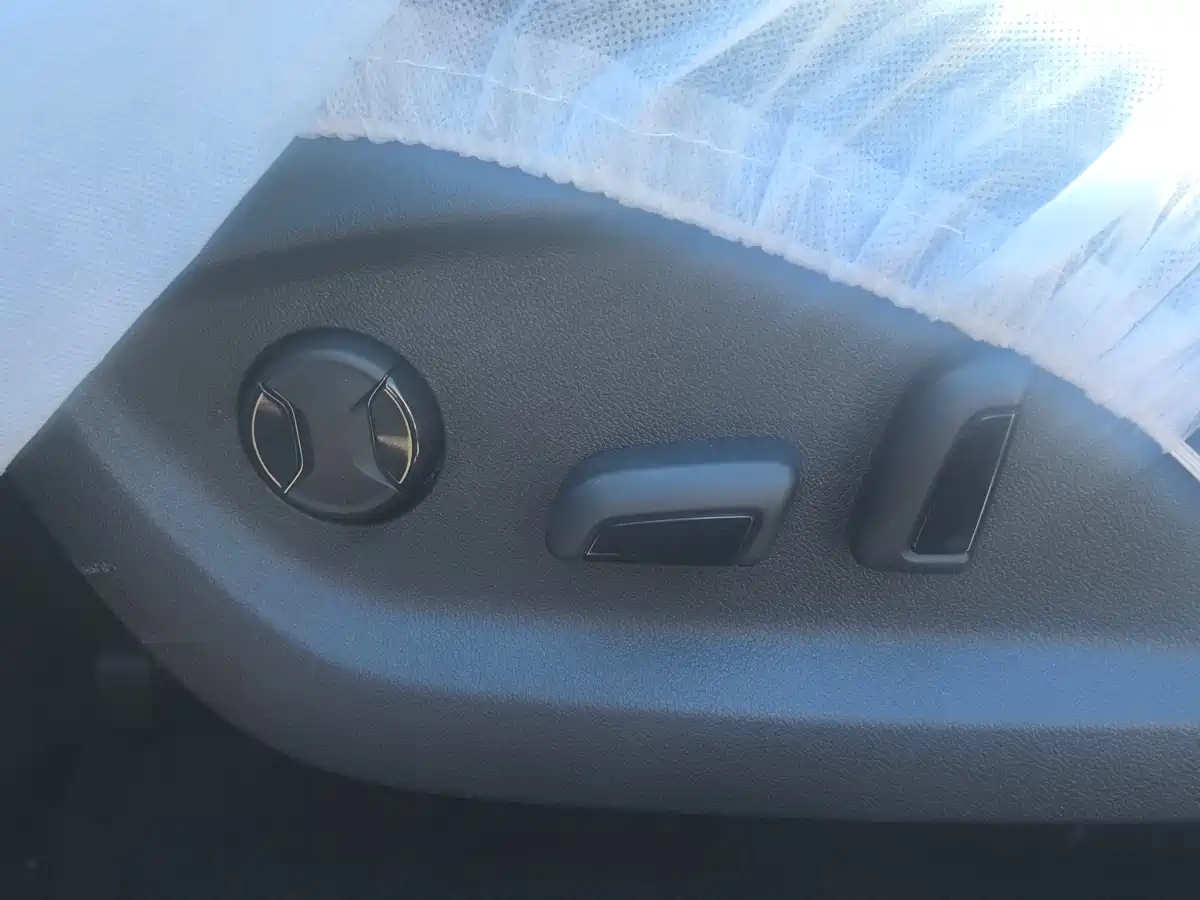 Jetta VS8 2026 2025 Base