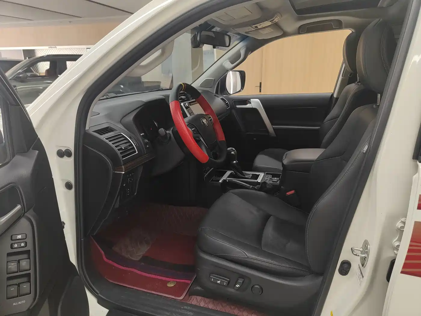 Toyota Prado 2019 3.5L Automatic TX-L Zunxiang Edition with Rear-mounted Spare Tire фото 3
