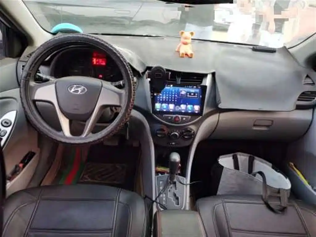 Hyundai Verna 2016 1.4L Automatic Smart GLS фото 12