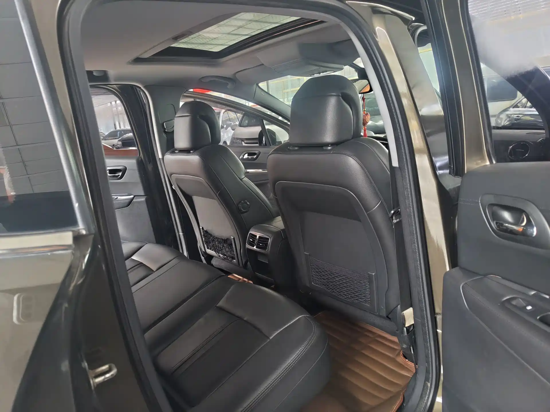 Photo 13 - Peugeot 3008