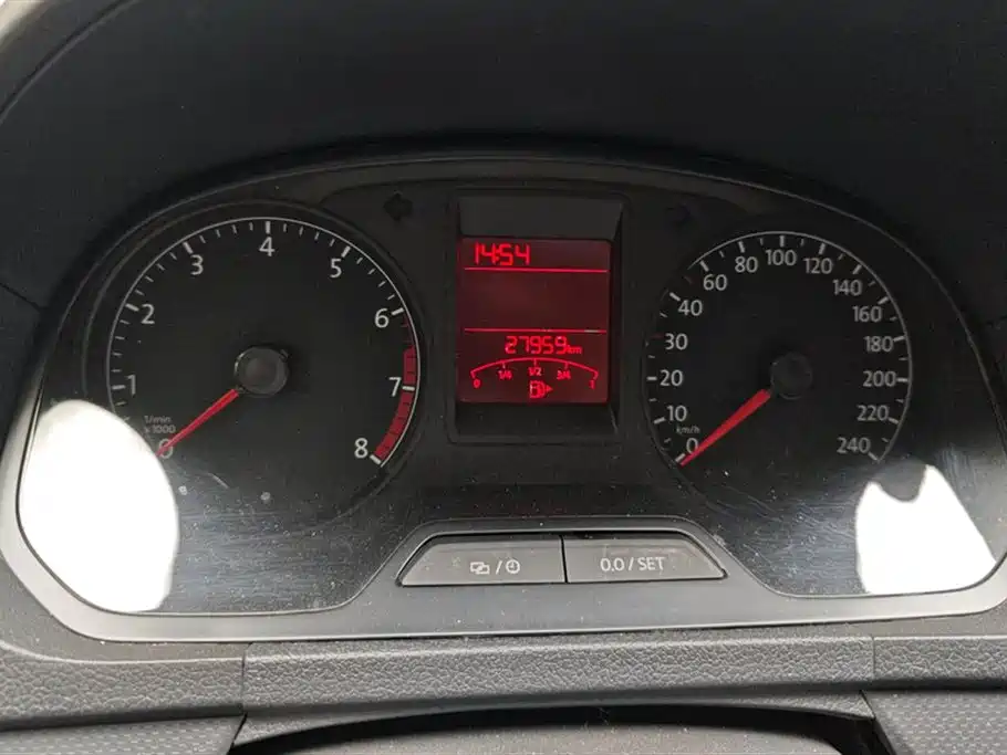 Volkswagen Jetta 2015 Value Edition 1.6L Manual Fashion фото 14