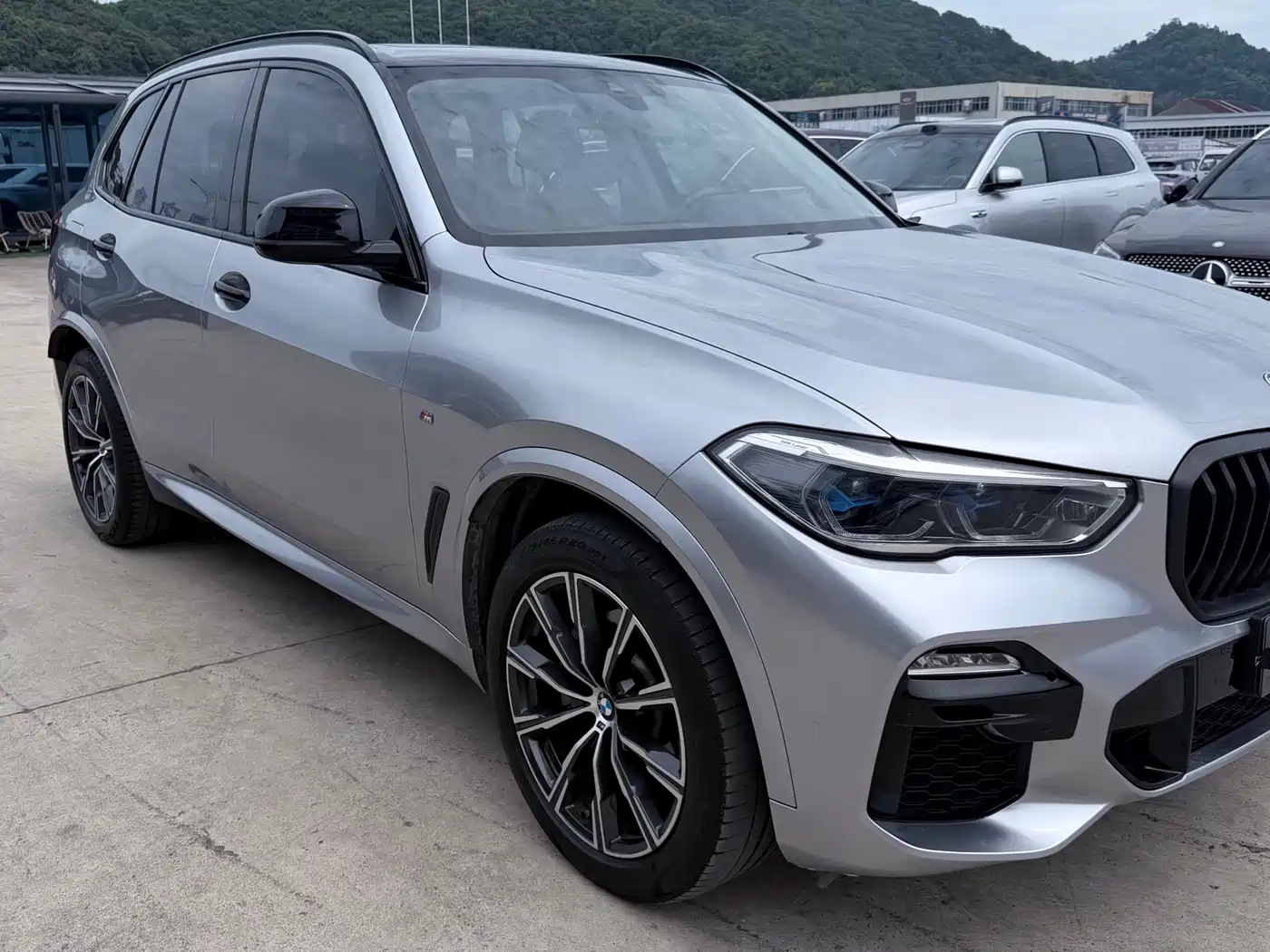 BMW X5 (Import) 2020 xDrive30i M Sport Package фото 3