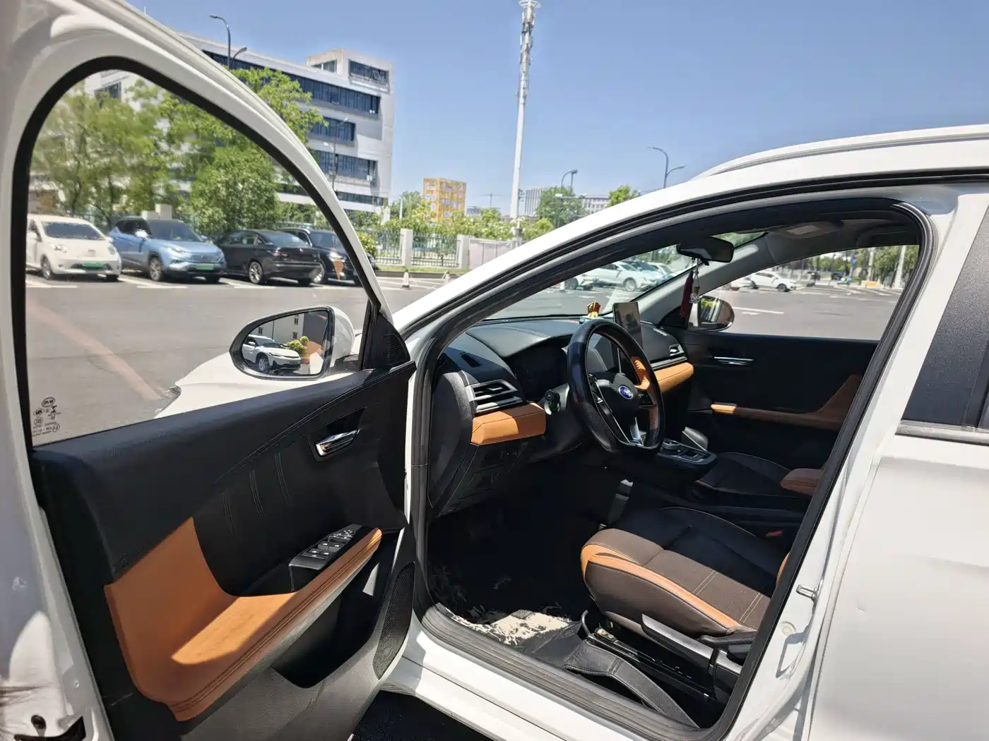 BYD e2 2021 Premium Model фото 4