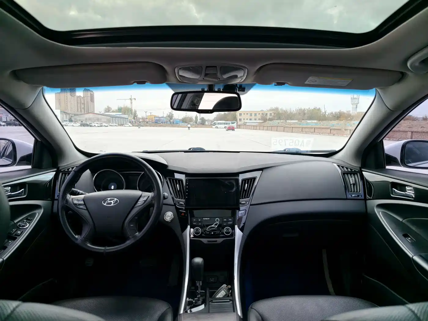 Hyundai Sonata 2014 2.4L Automatic Luxury Edition China IV фото 5