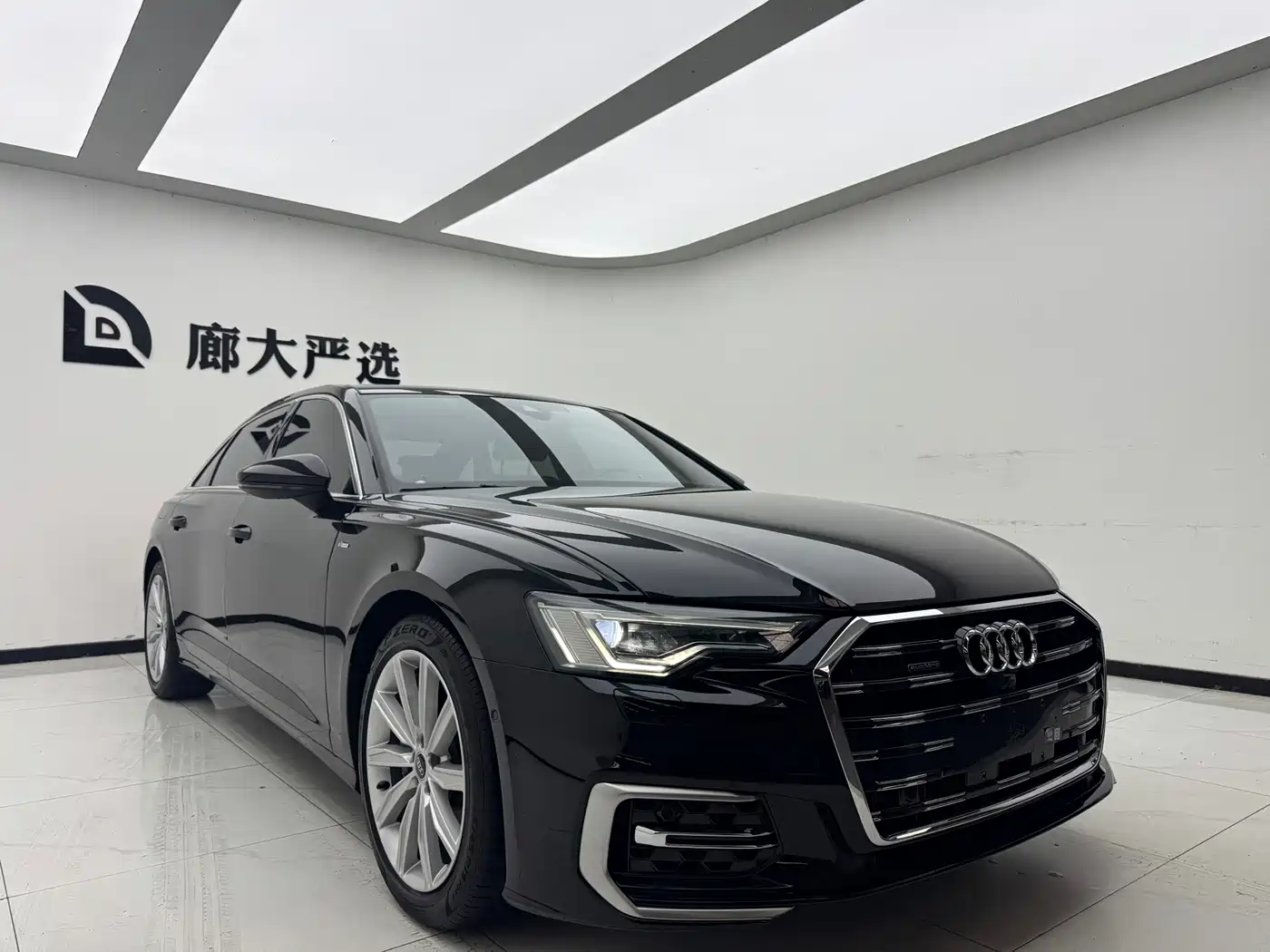 Audi A6L 2023 45 TFSI Premium Selection Dynamic фото 3