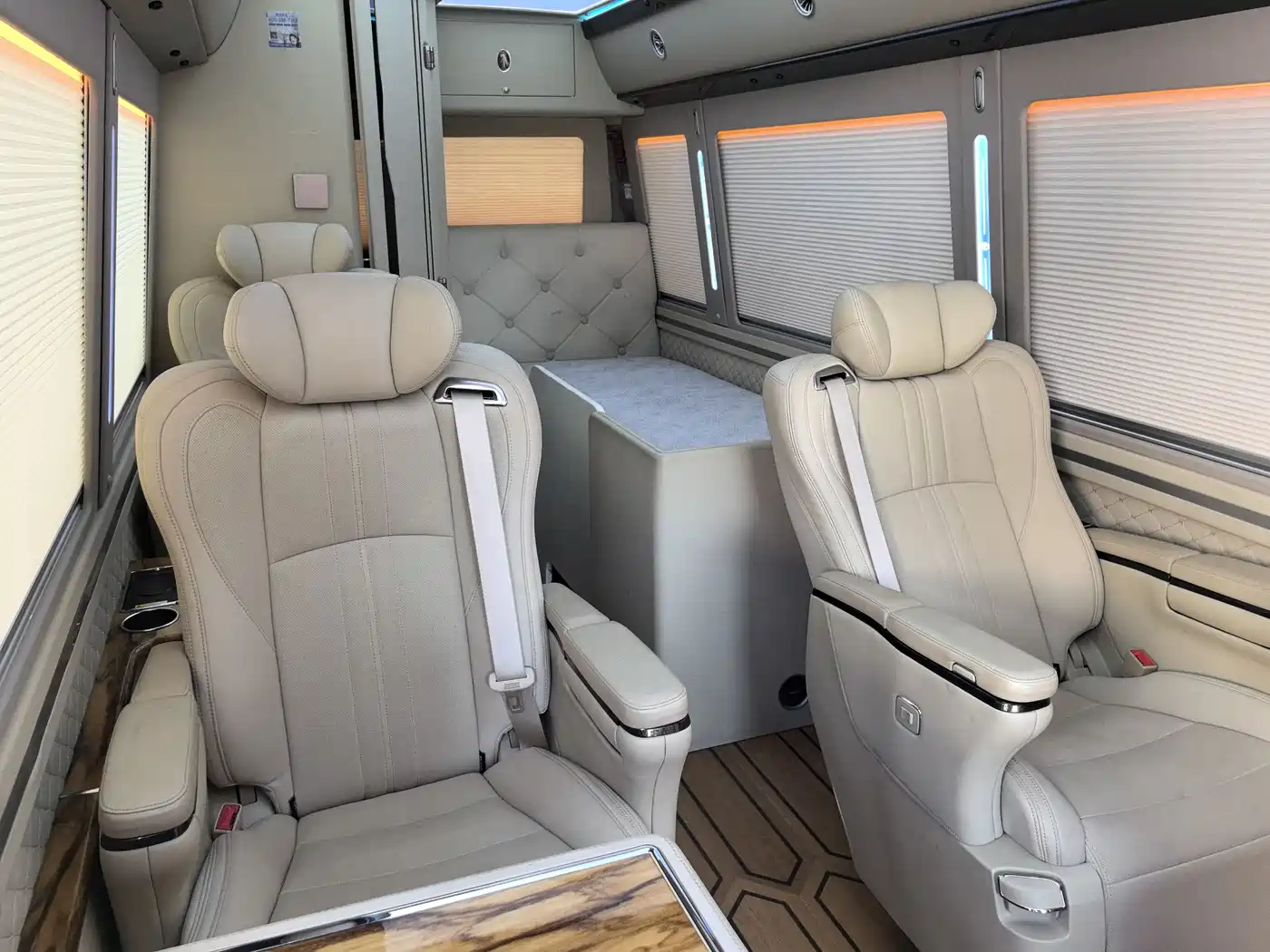 Toyota Coaster 2019 4.0L Luxury Vehicle GRB53L-ZCMEK 20-seater 9GR фото 15