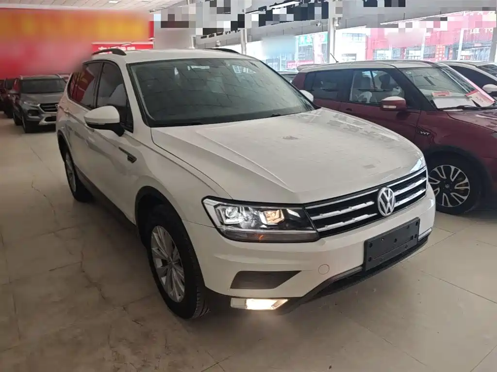 Volkswagen Tiguan L 2017 330TSI Automatic 2WD Trend Edition фото 22
