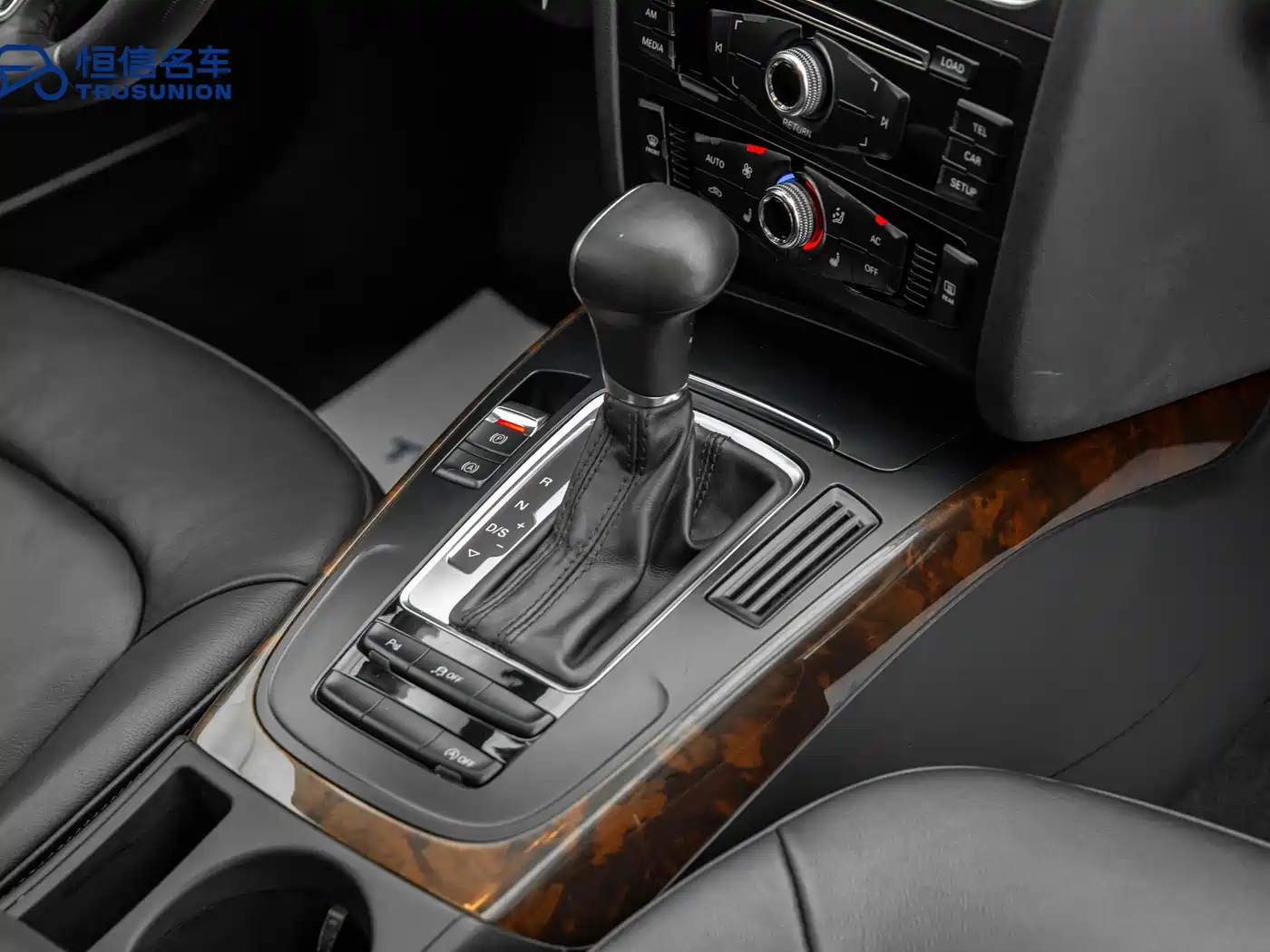 Audi A4L 2013 35 TFSI Automatic Comfort фото 18