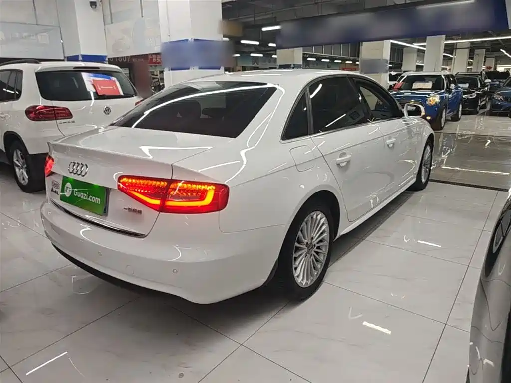 Audi A4L 2015 35 TFSI Auto Comfort фото 7