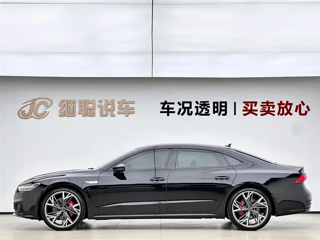 Audi A7L 2024 45 TFSI quattro S-line Black Warrior Edition фото 3