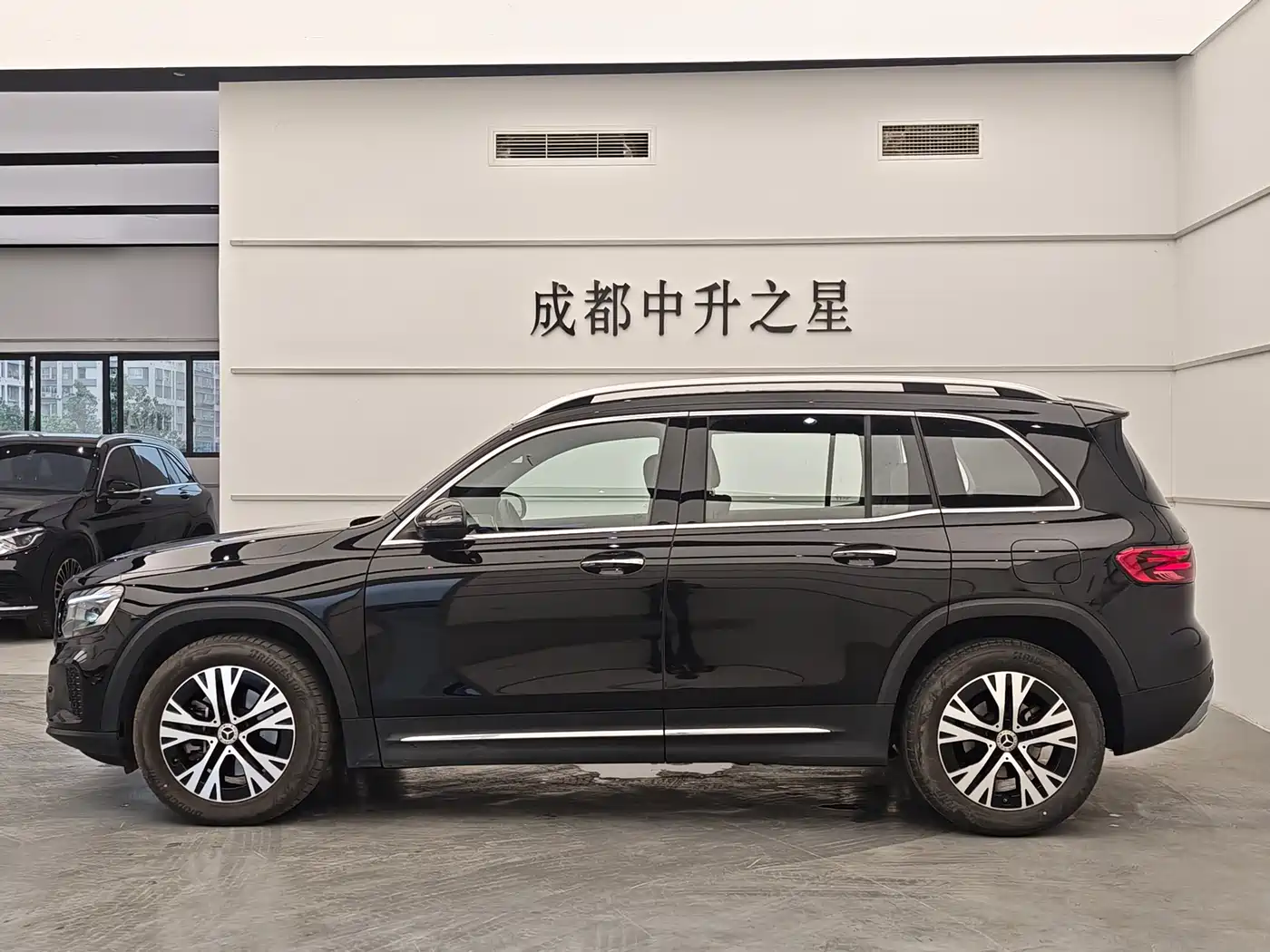 Mercedes-Benz GLB 2024 GLB 220 Dynamic фото 4