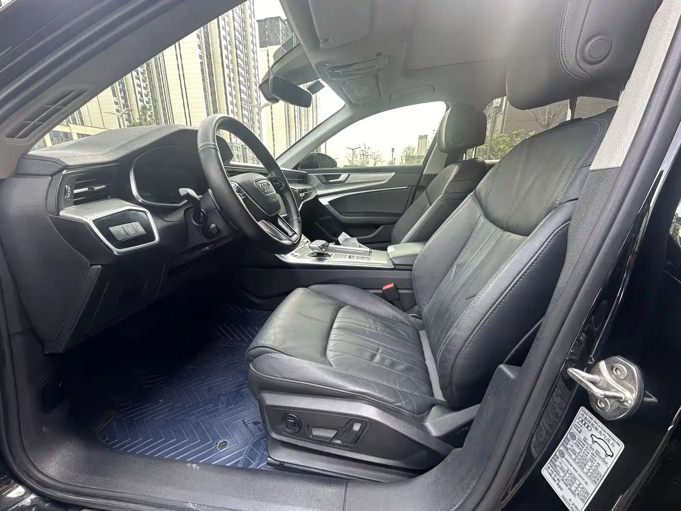 Audi A6L 2021 45 TFSI Exclusive Elegance фото 4