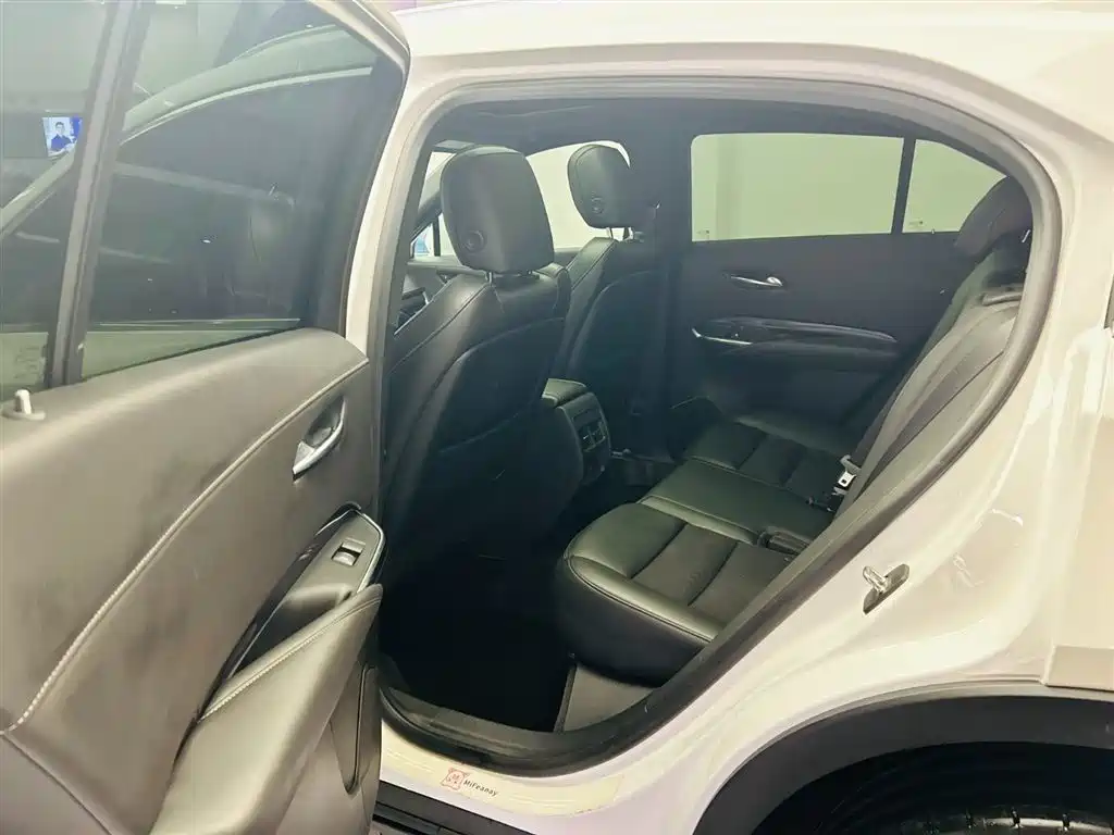 Cadillac XT4 2022 28T FWD Style фото 23