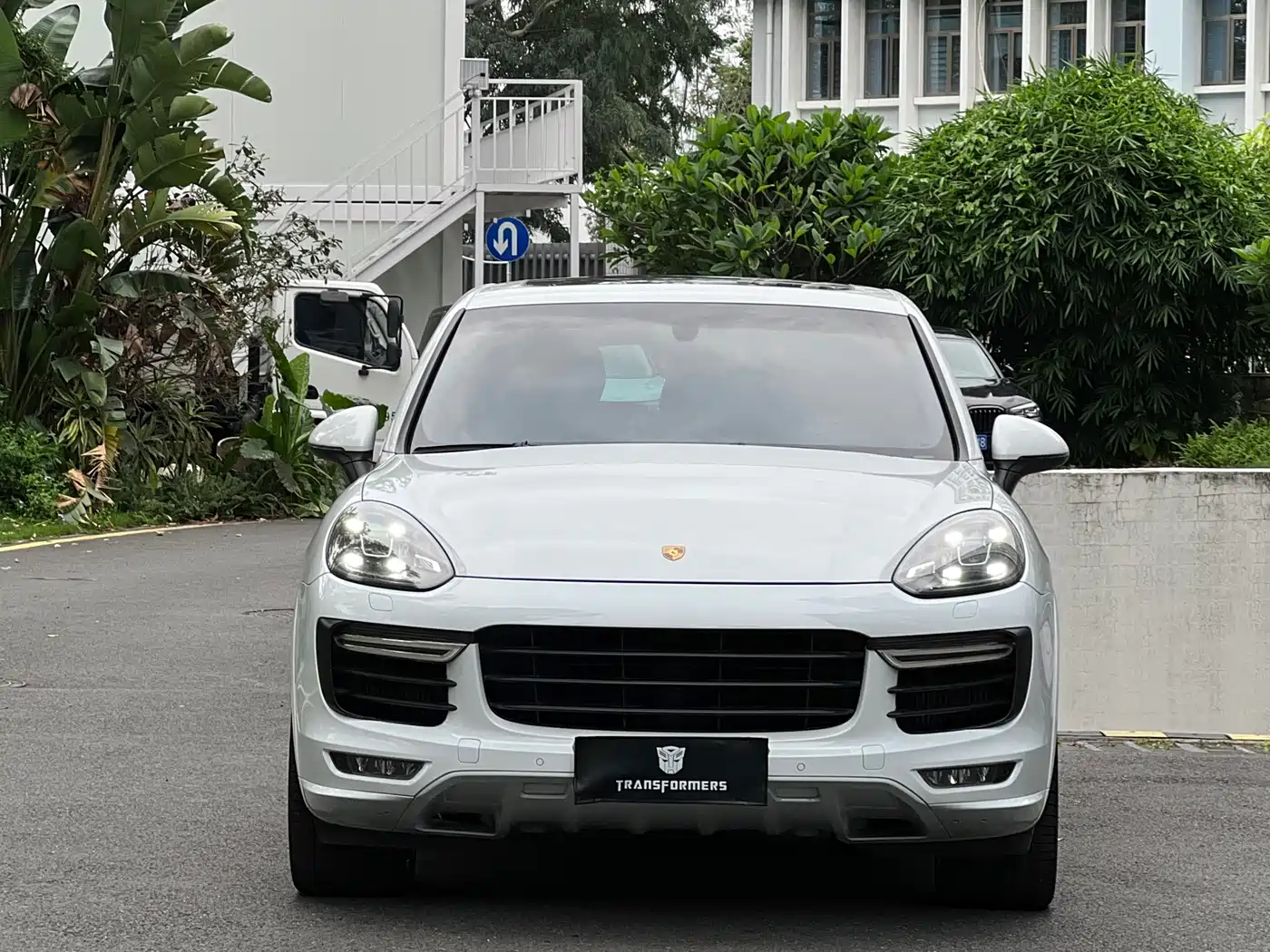 Porsche Cayenne 2015 Cayenne GTS 3.6T фото 2