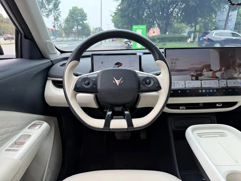 ARCFOX T1 2025 2025 425 Base Version