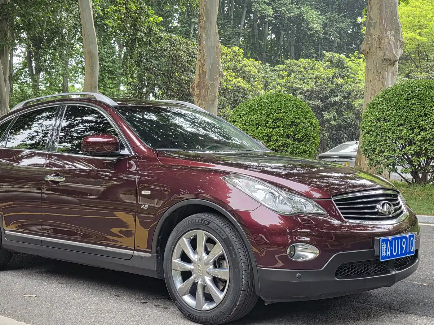 Infiniti QX50 (Import) 2013 2013 2.5L 2WD Elegance