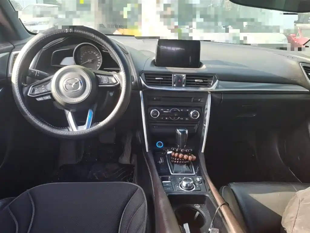 Фото 13 - Mazda CX-4