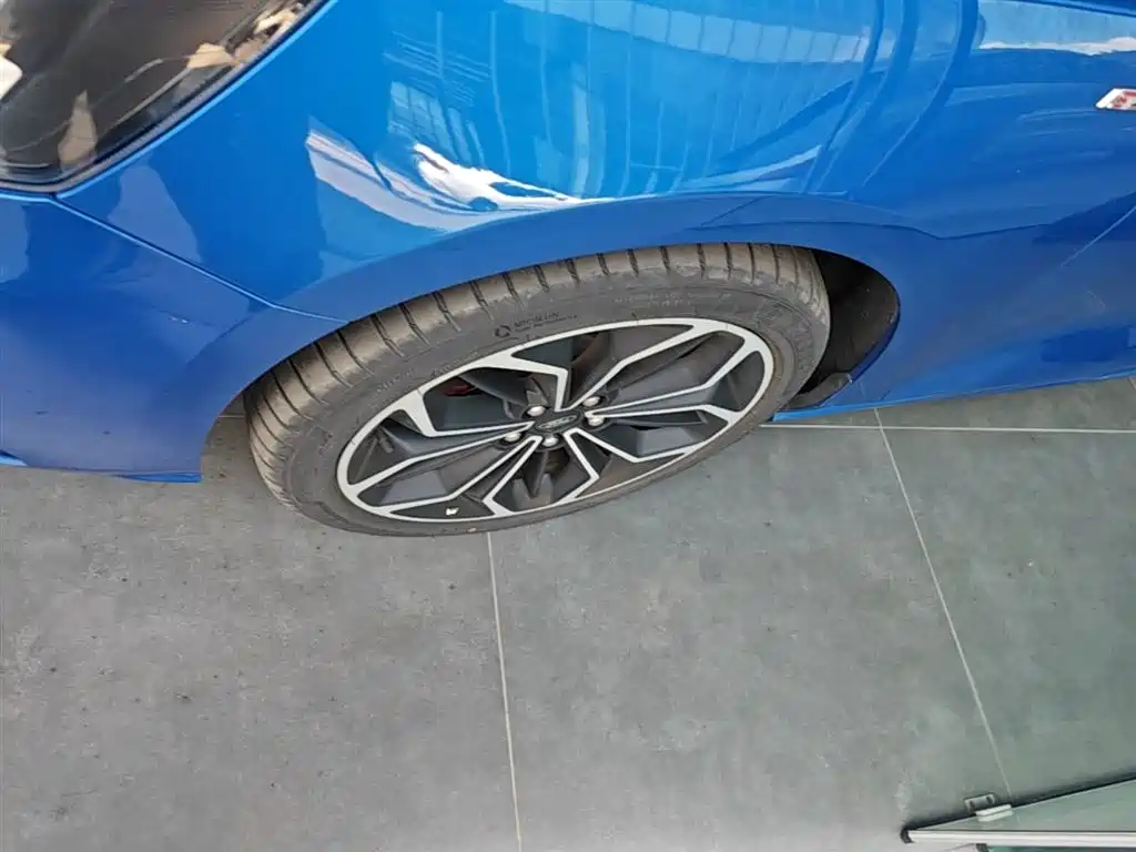 Фото 23 - Ford Focus