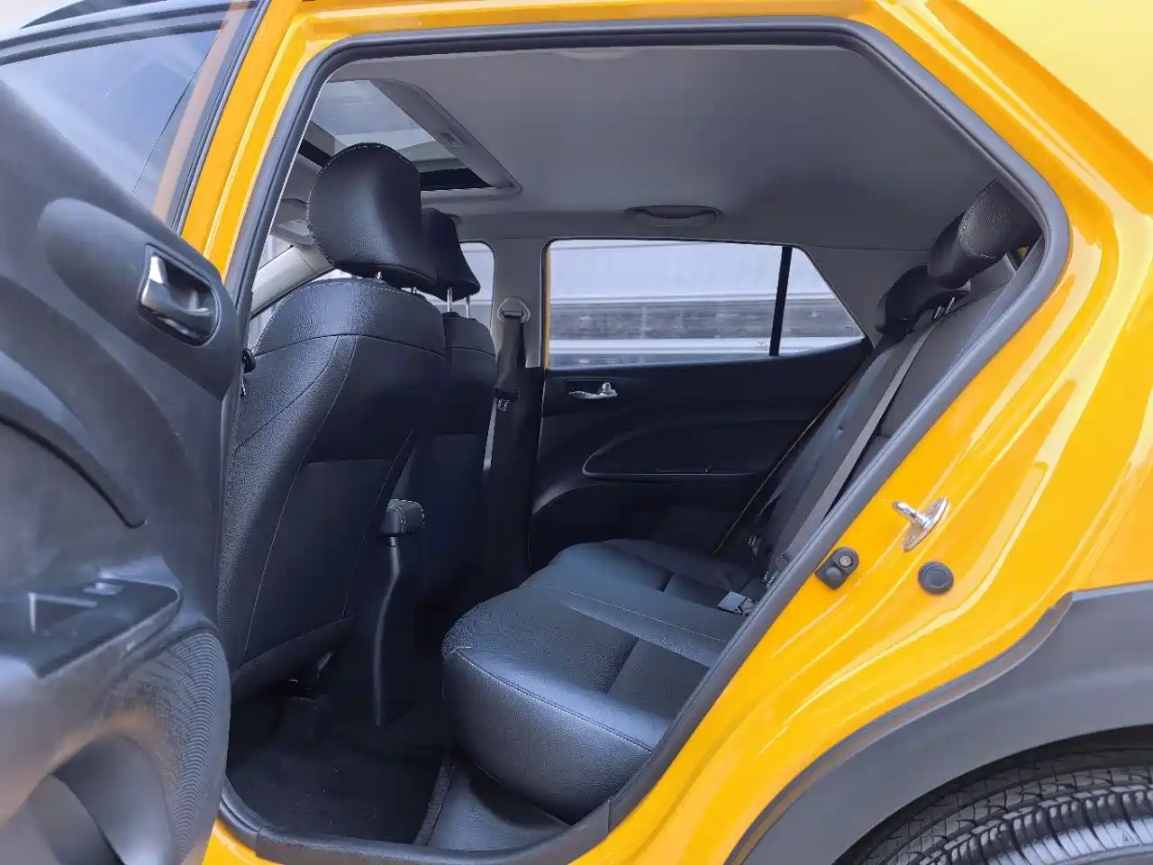 Kia KX1 2021 1.4L CVT Sunroof Version фото 5