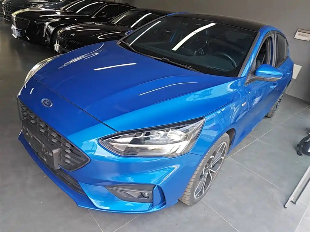 Фото 1 - Ford Focus