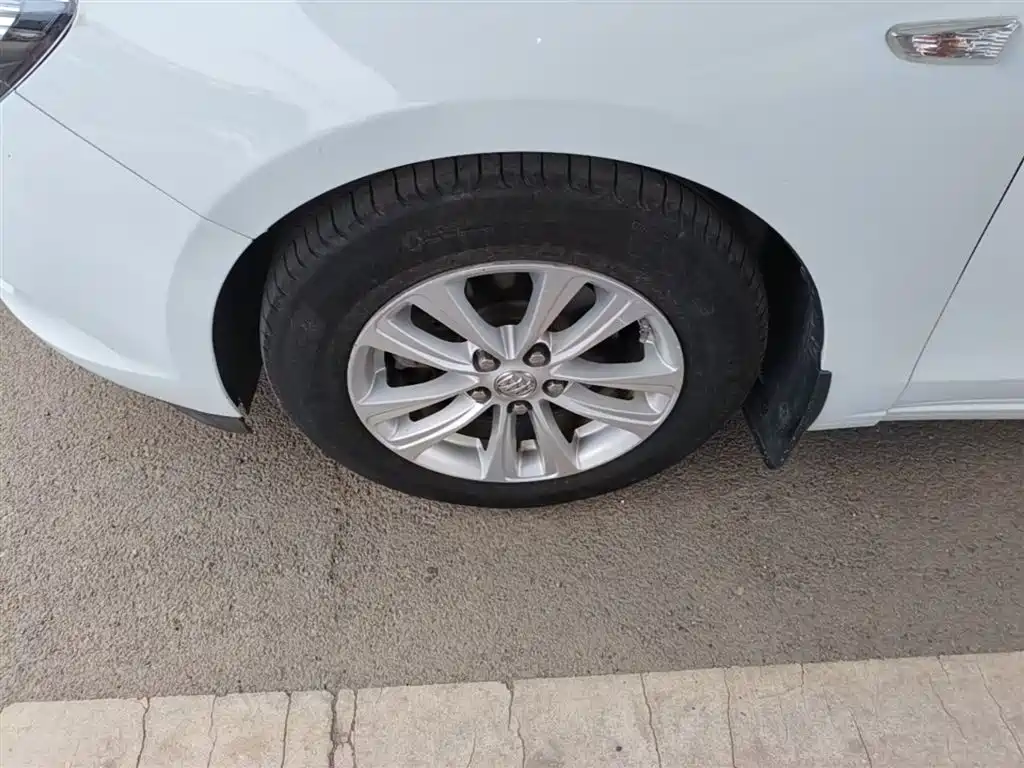Buick Excelle 2016 15N Automatic Progressive фото 23