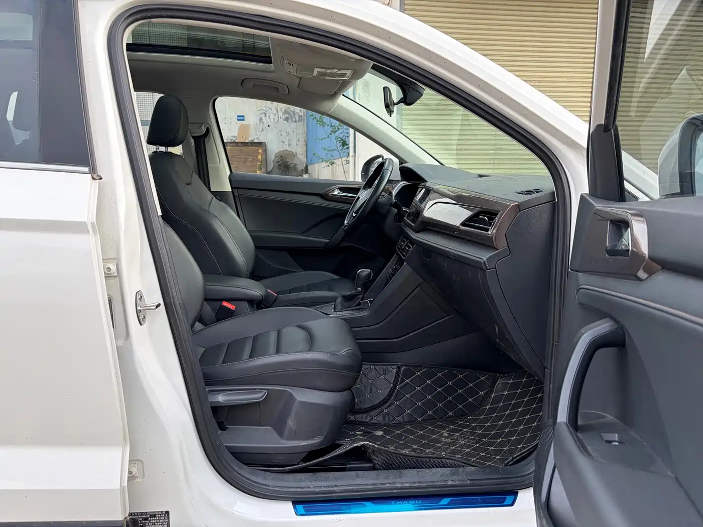 Volkswagen Tharu 2022 280TSI FWD Luxury Edition фото 11