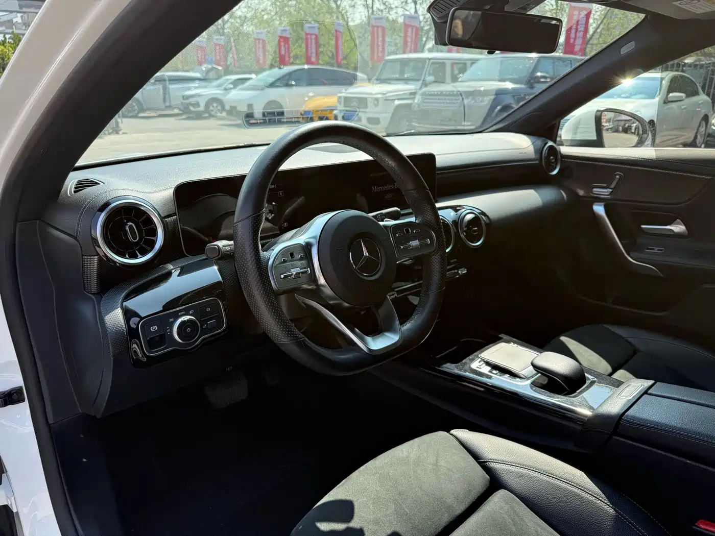 Mercedes-Benz A-Class 2019 A 200 L Sport Sedan фото 9