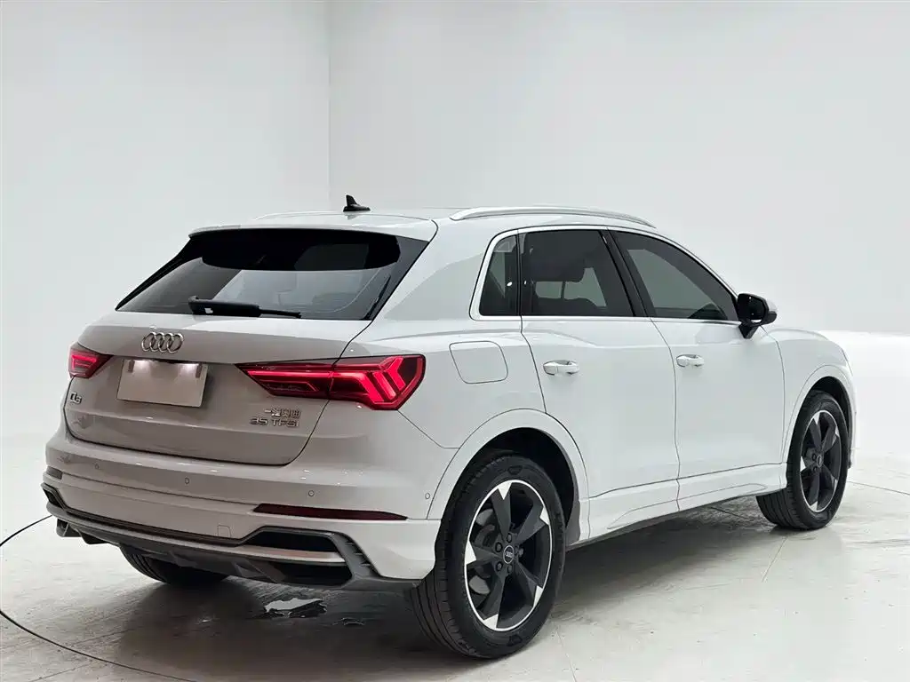 Audi Q3 2021 35 TFSI Fashion Sport фото 6