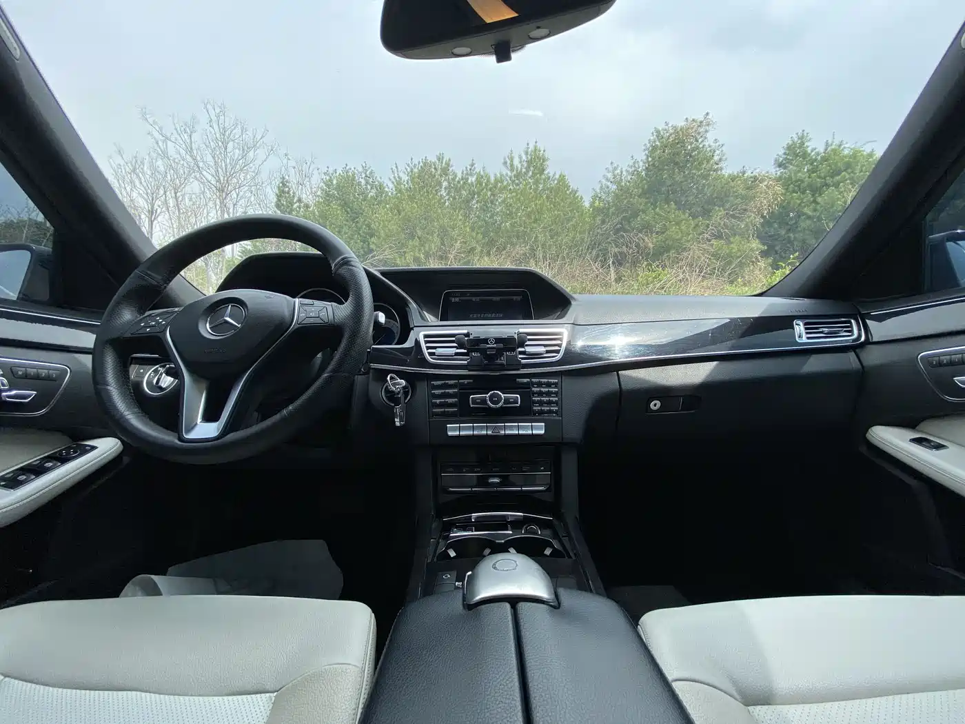 Mercedes-Benz E-Class 2014 Facelift E 260 L Sport фото 17