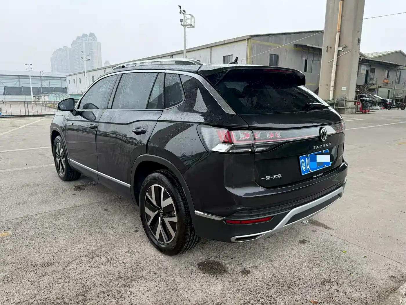 Volkswagen Tayron 2023 300TSI 2WD Luxury Plus Advanced Edition фото 5