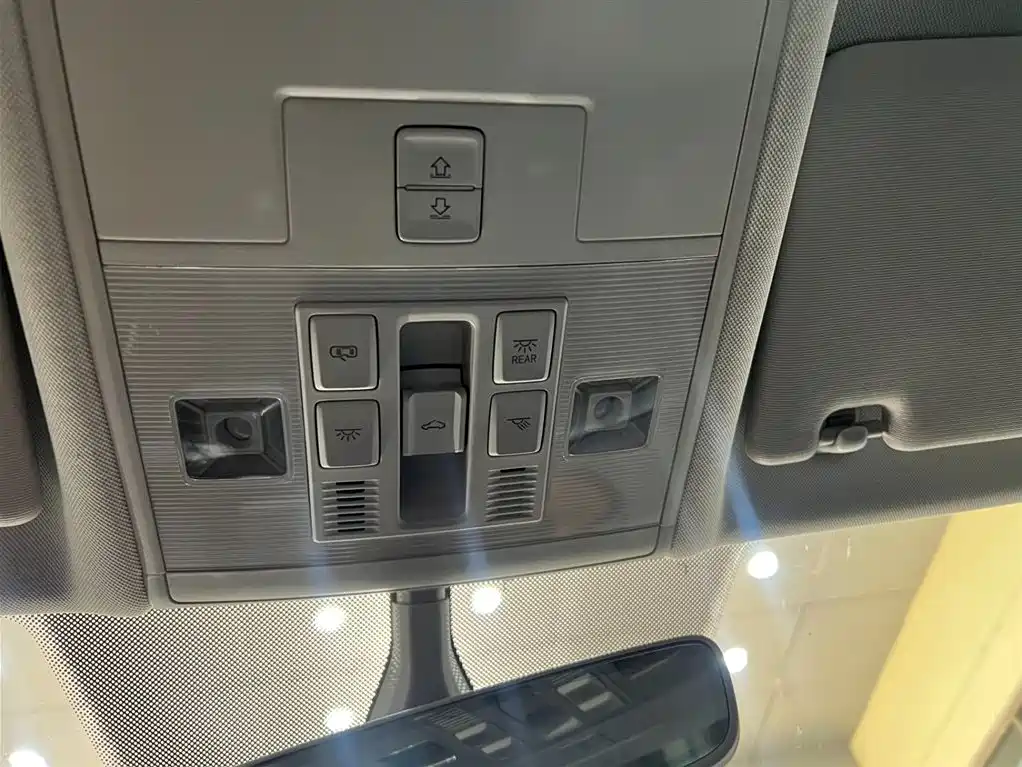 Volkswagen Tayron 2021 280TSI 2WD Luxury Smart Connect фото 15