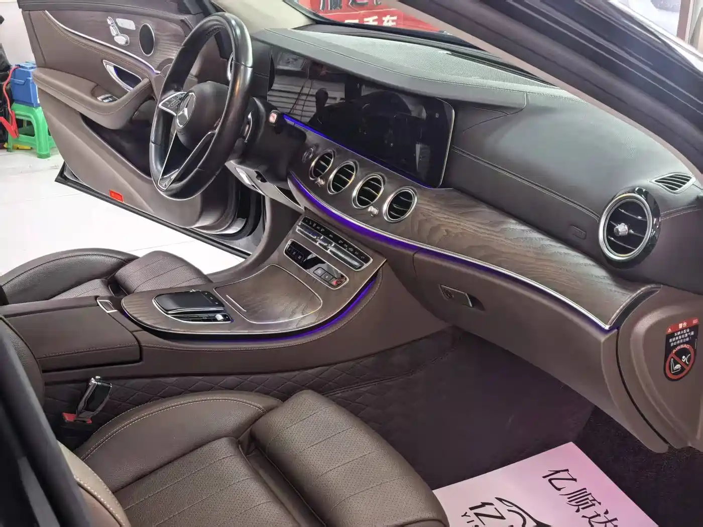 Mercedes-Benz E-Class 2023 E 260 L 4MATIC фото 8
