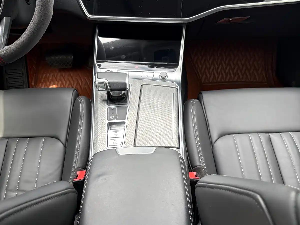 Audi A6L 2023 Facelift 45 TFSI Premium Dynamic фото 13