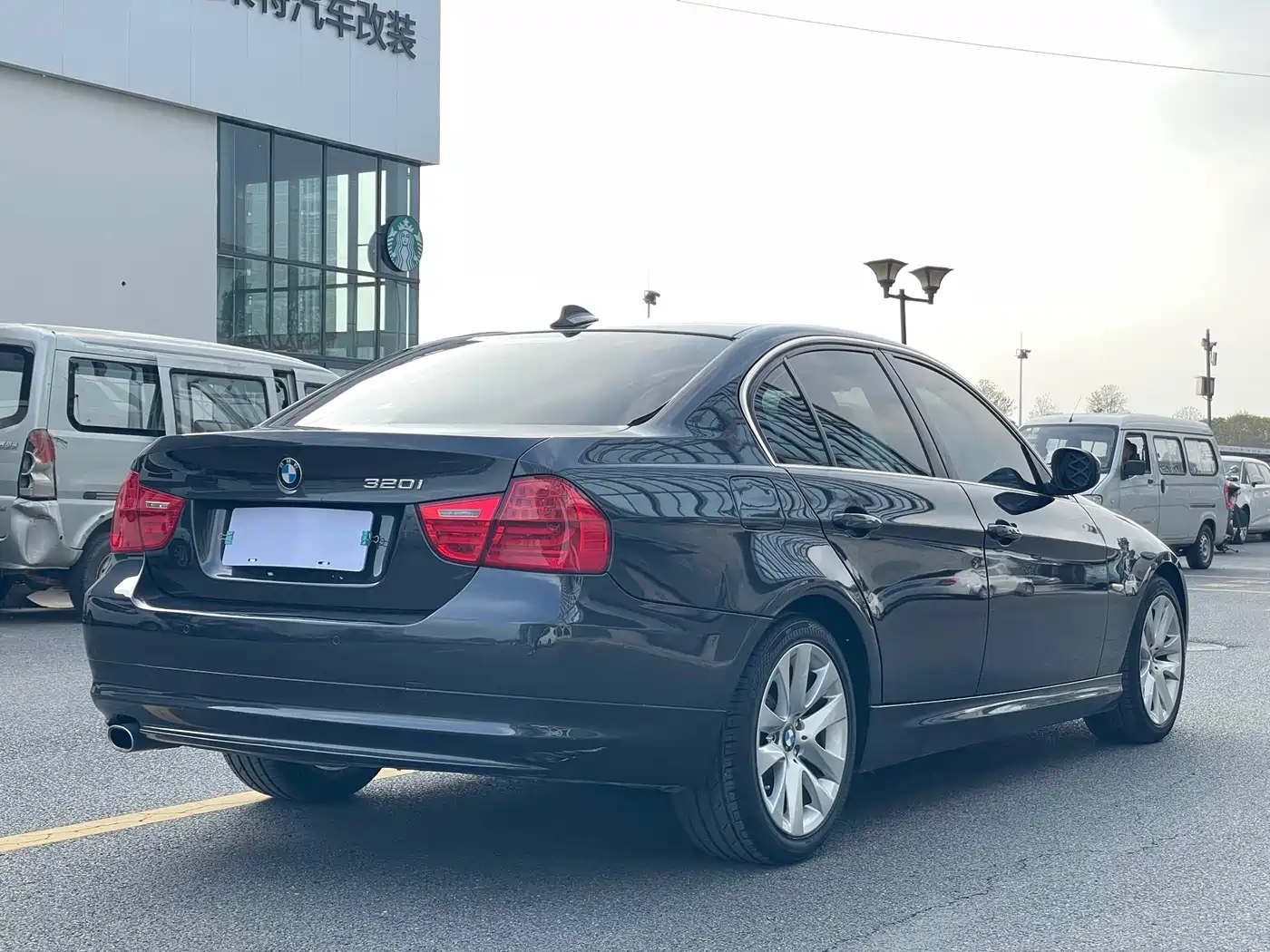 BMW 3 Series 2012 320i Luxury фото 15