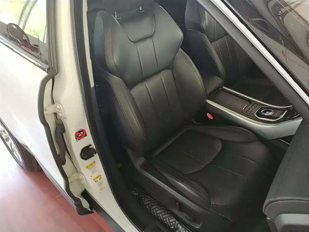 Land Rover Range Rover Evoque 2018 240PS PURE Trend фото 25