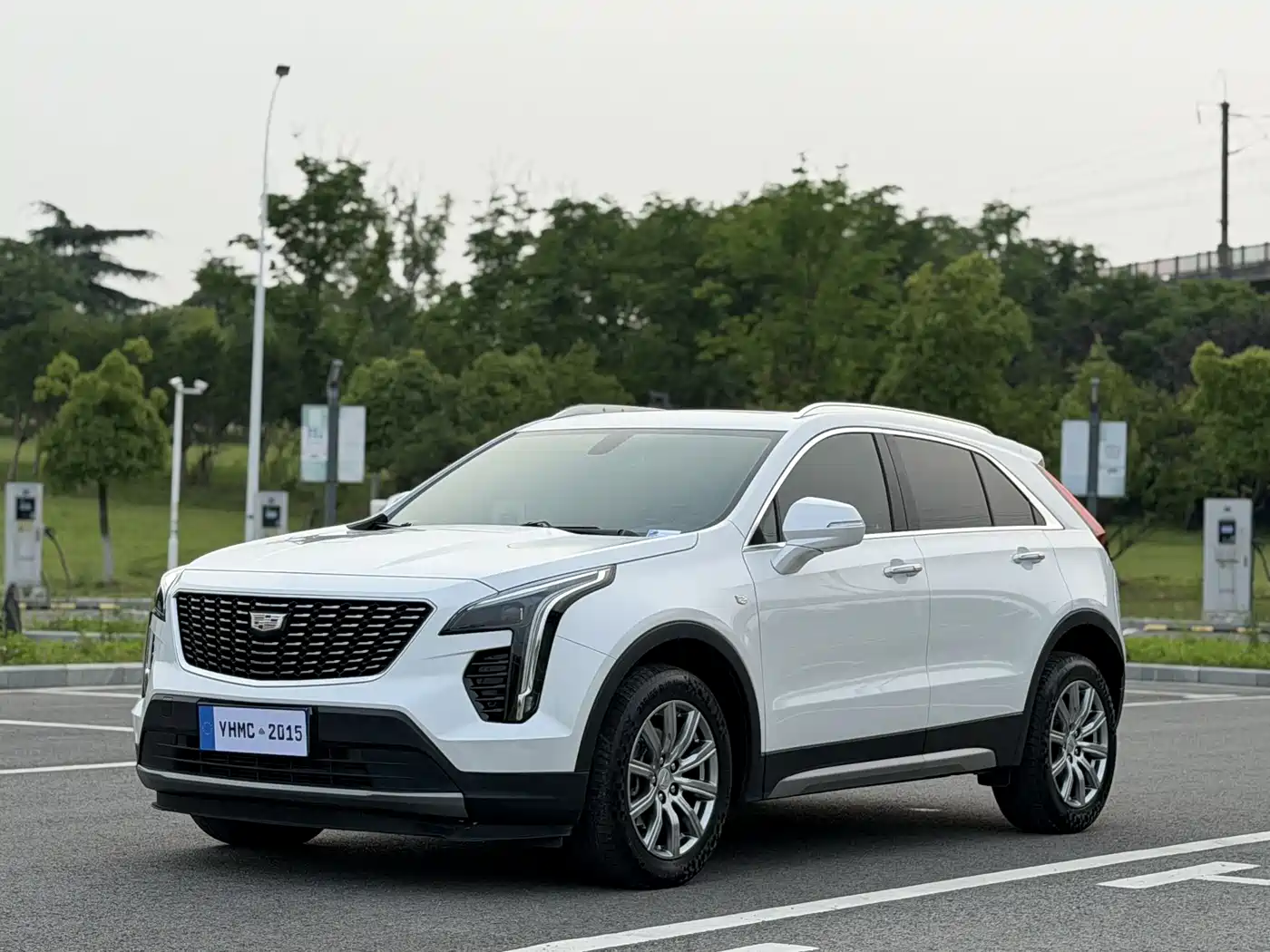 Cadillac XT4 2021 28T FWD Premium Edition