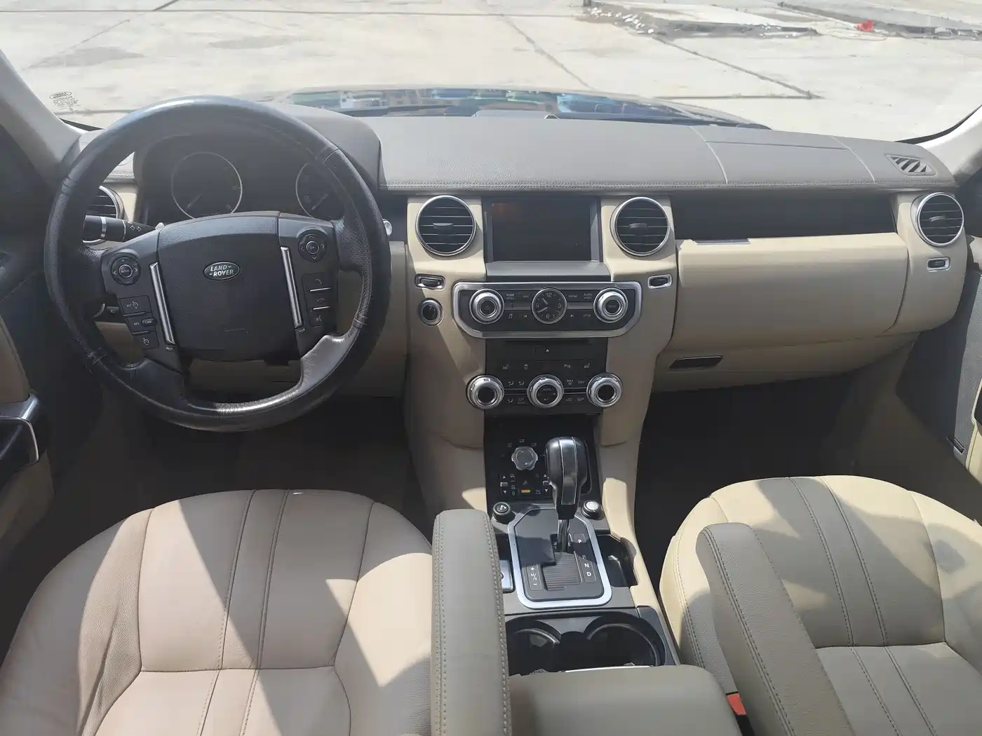 Land Rover Discovery 2012 3.0 SDV6 HSE Diesel фото 6